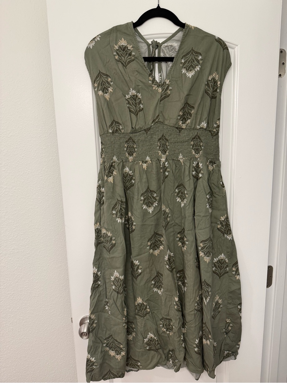 Old Navy Olive Green Floral Smocked-Waist Women's Dress